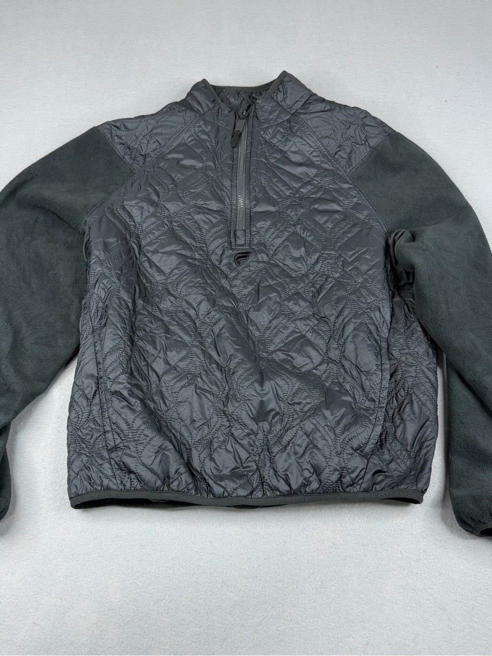 Fabletics Men’s Loft Quilted Fleece Pullover Jacket Black Medium